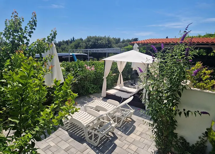 福克曼公寓 特罗吉尔