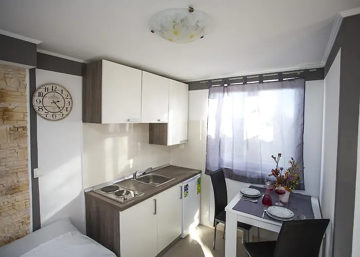 福克曼公寓 特罗吉尔